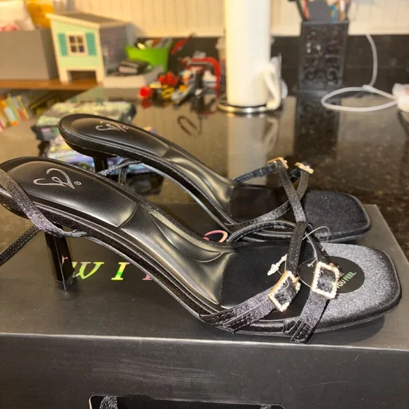 Windsor Black Strappy Square-Toe Heeled Sandals with Buckle Accents - Picture 3 of 3